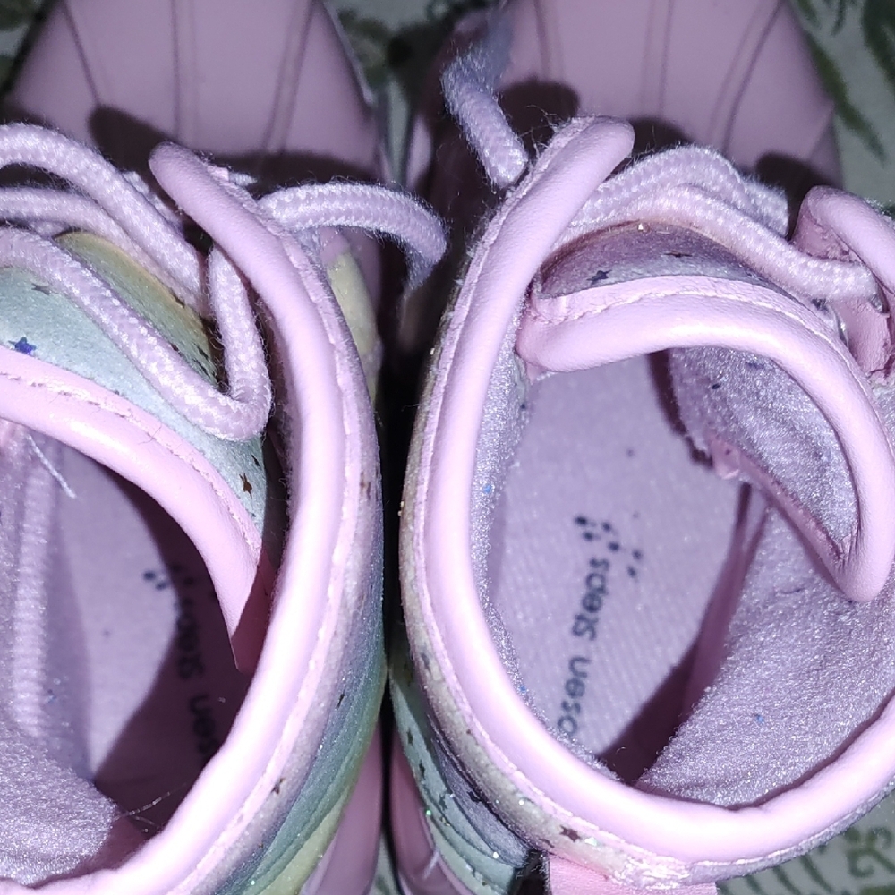 Source Unknown Pink and Rainbow Kids Boots - Picture 5 of 6